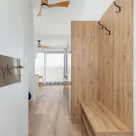 Modern & Spacious Marynarska By Renters Lejlighed Sarbinowo