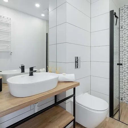 Lejlighed Modern & Spacious Marynarska By Renters