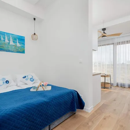 Апартаменты Modern & Spacious Marynarska By Renters Сарбиново