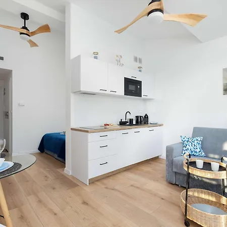 Lejlighed Modern & Spacious Marynarska By Renters