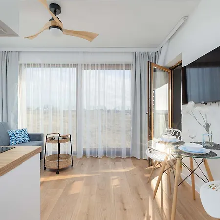 Modern & Spacious Marynarska By Renters *