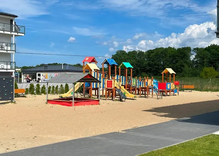 Modern & Spacious Marynarska By Renters