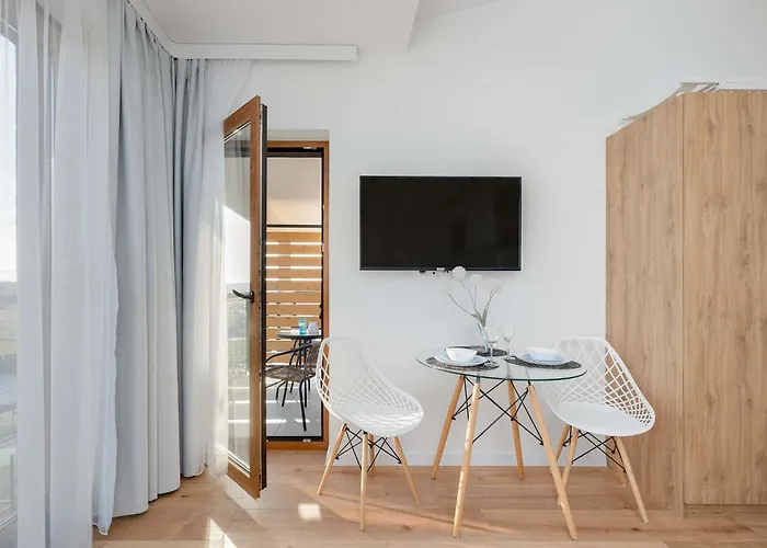 Modern & Spacious Marynarska By Renters Apartmán *