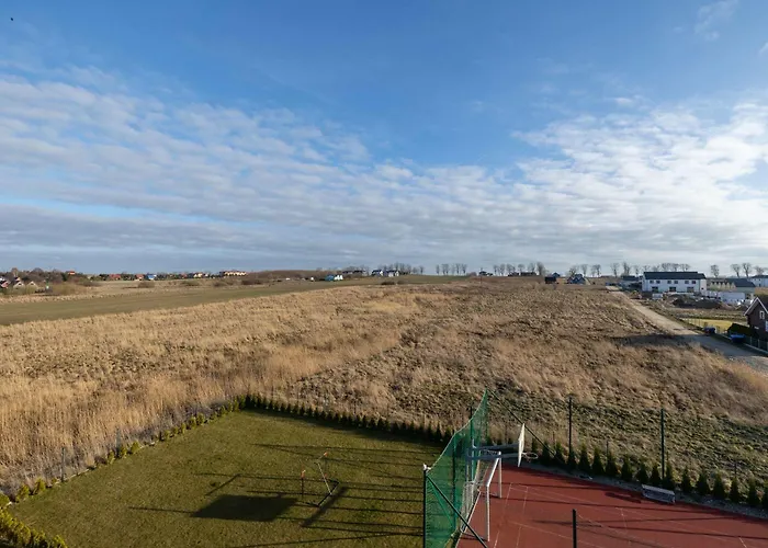 Modern & Spacious Marynarska By Renters Sarbinowo